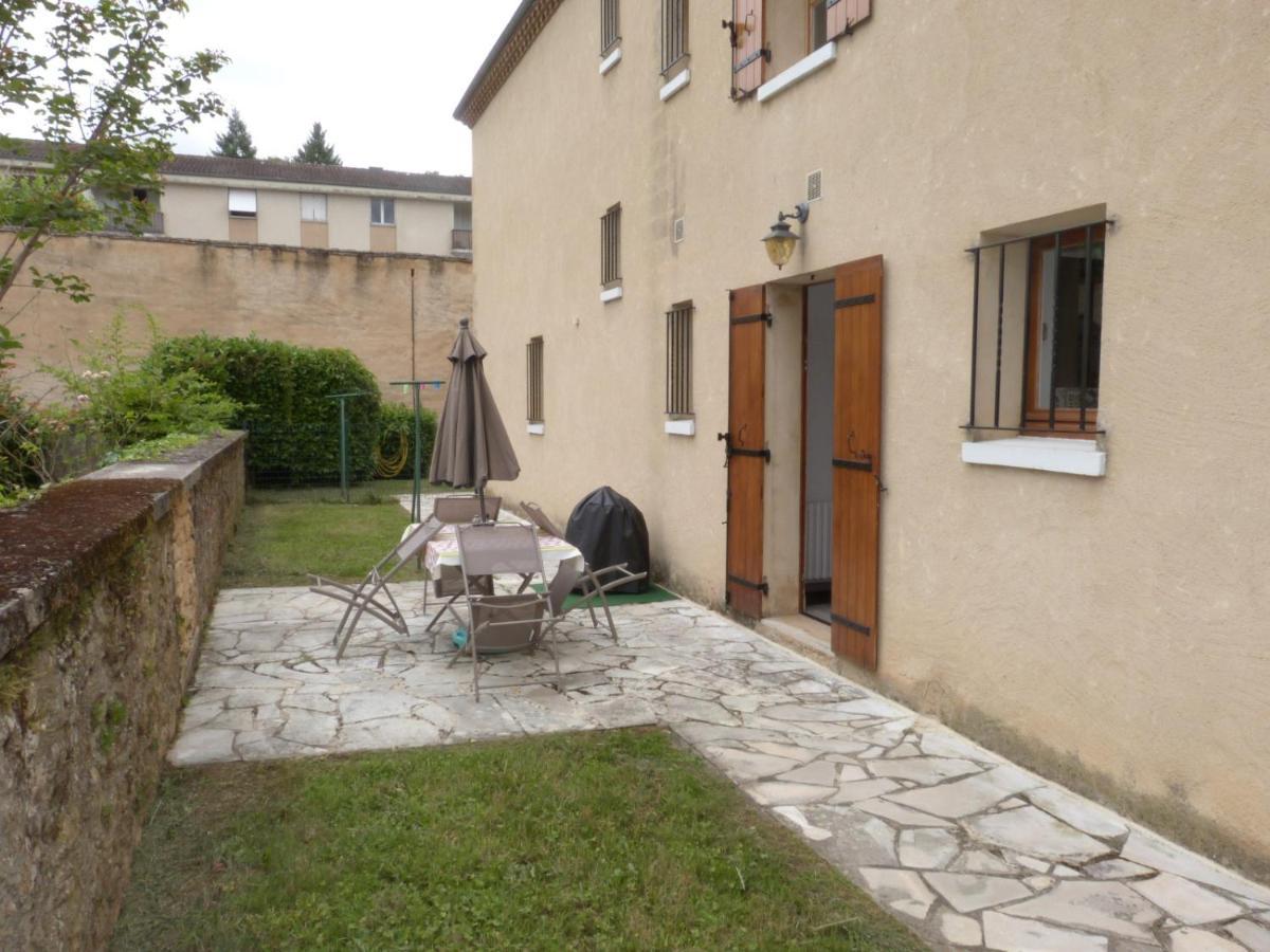 Logement Spacieux Rez-De-Chaussee, Jardin, Stationnement Devant, A 5 Minutes A Pied Du Centre De Sarlat Βίλα Εξωτερικό φωτογραφία